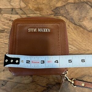 Steve Madden Brown Wallet with Zipper and Handle (about 5 inch square)